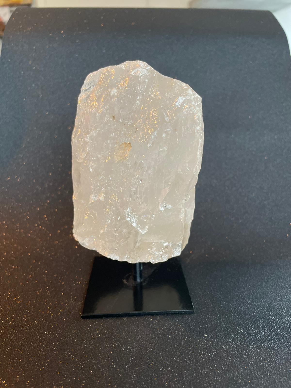 Bergkristal op standaard