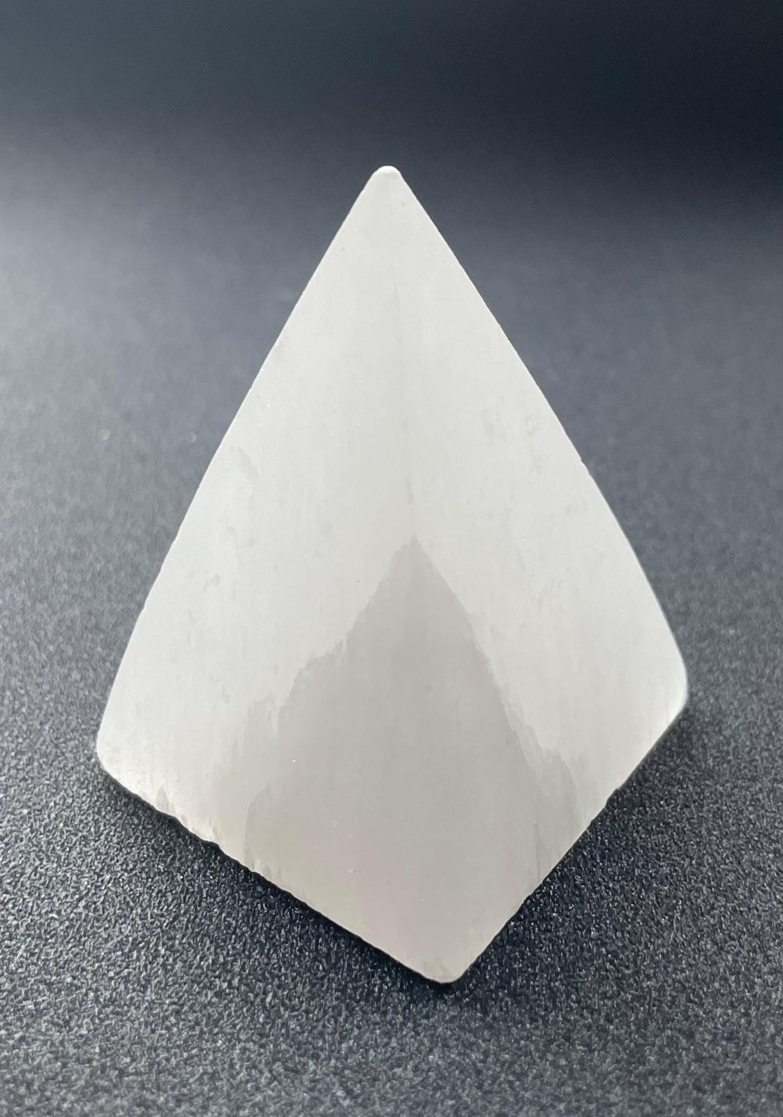 Seleniet piramide